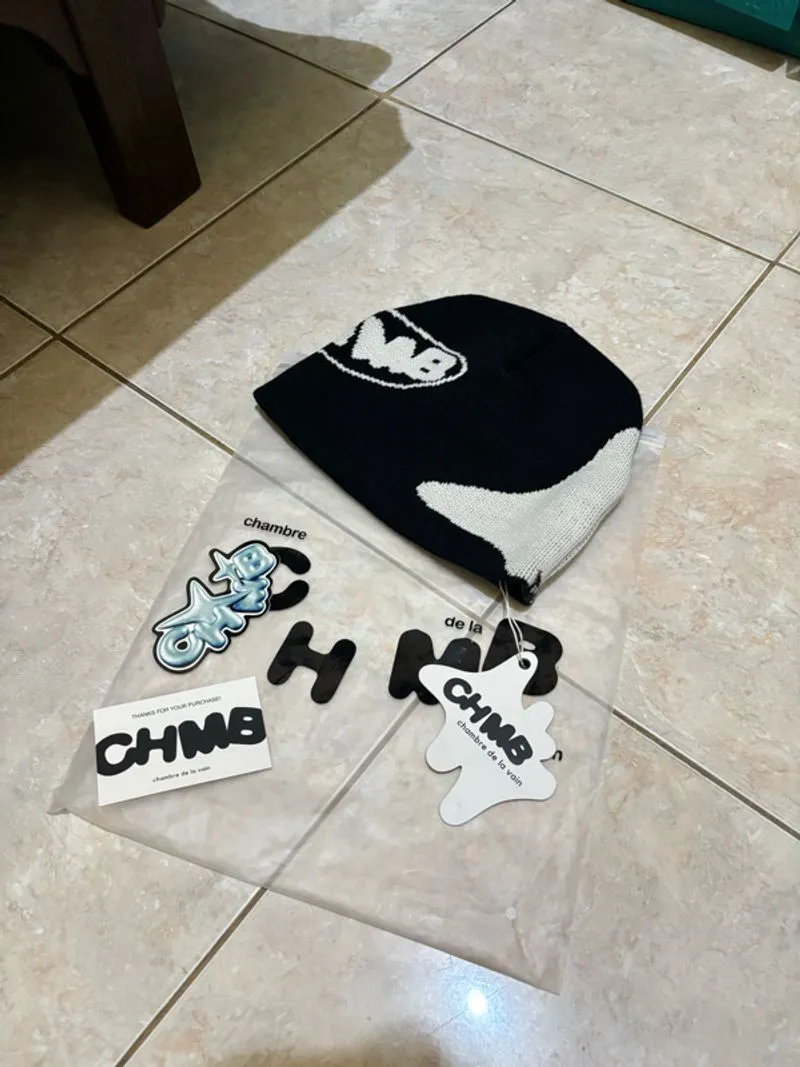 beanie hat CHMB photo 1