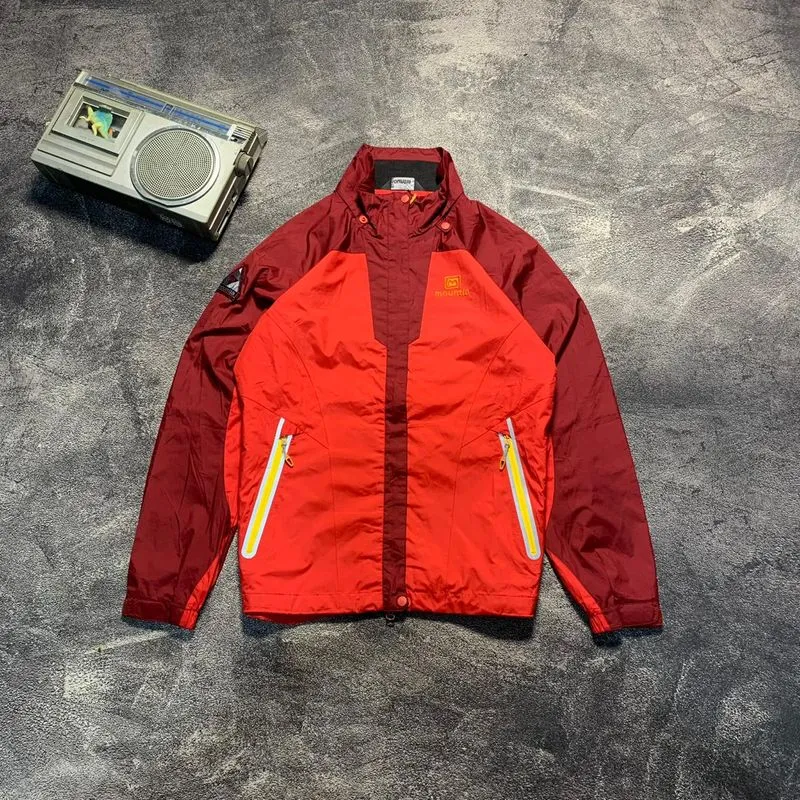 JAKET MOUNTIA OUTDOOR photo 1
