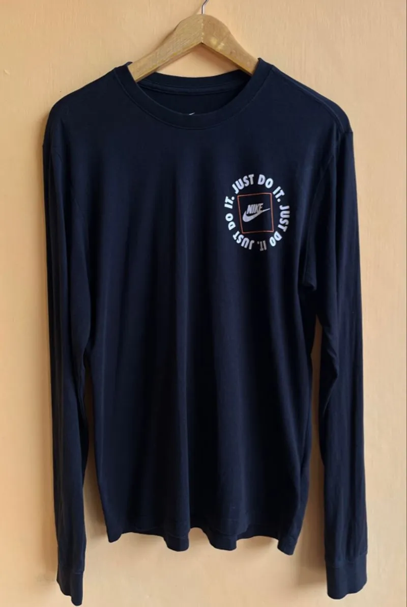 Nike just do it long sleeve photo 1