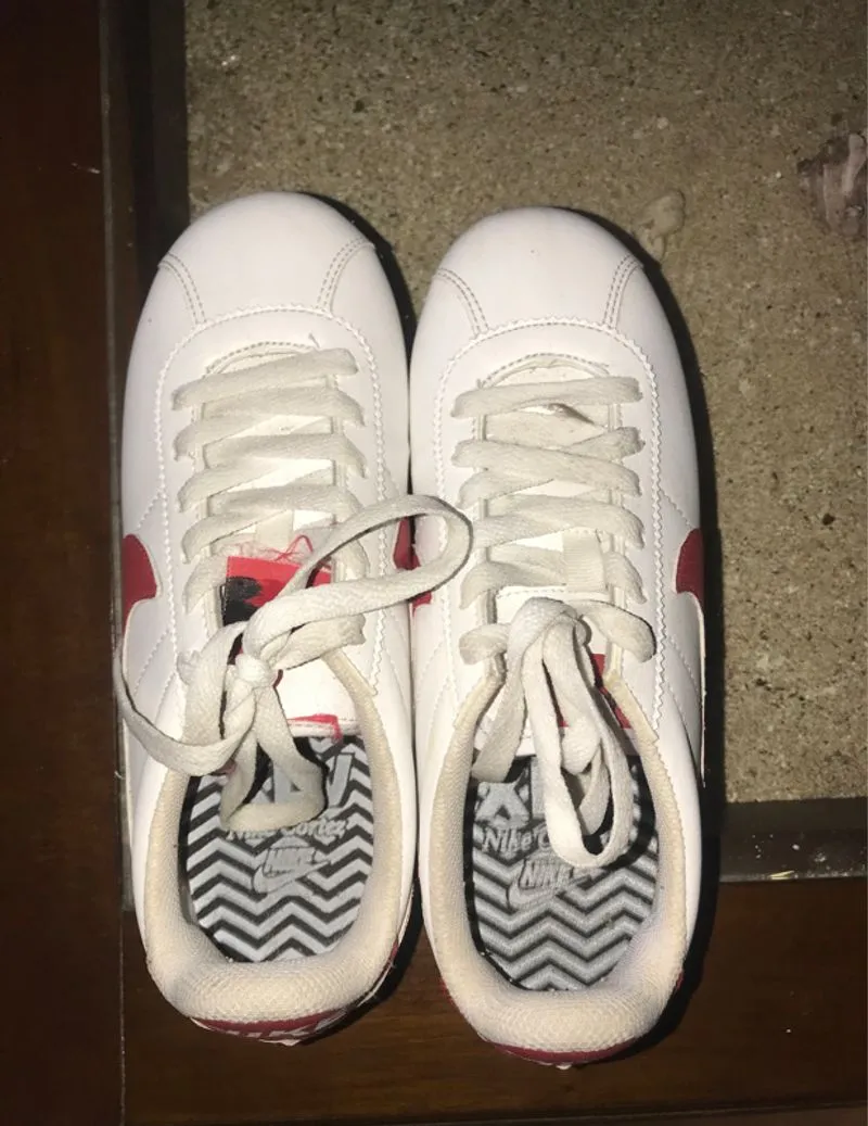 sepatu sekolah photo 1