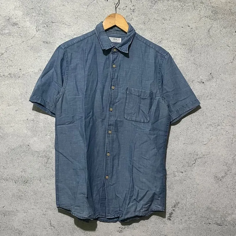 Uniqlo kemeja kerja kemeja santai photo 1