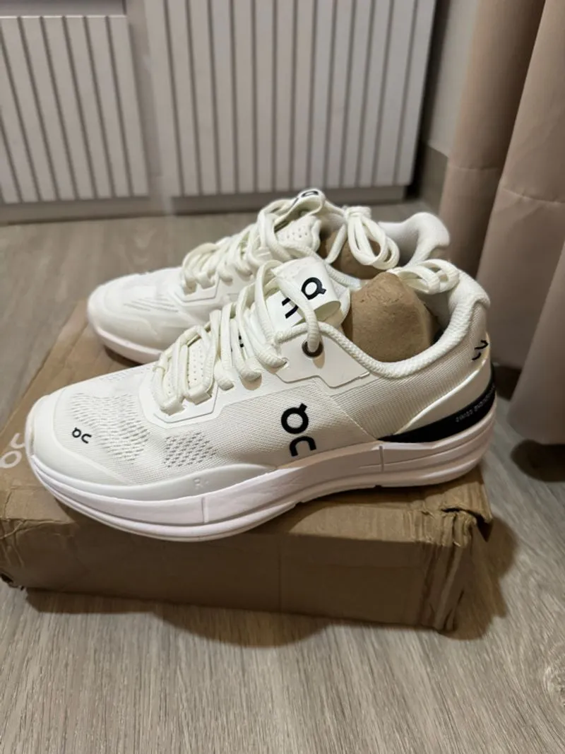 OC Roger Pro Clay (Sepatu Padel/Tennis) photo 1