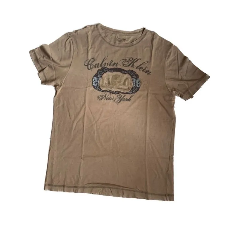 Calvin Klein Vintage Grunge T-shirt Wanita tan brown photo 1