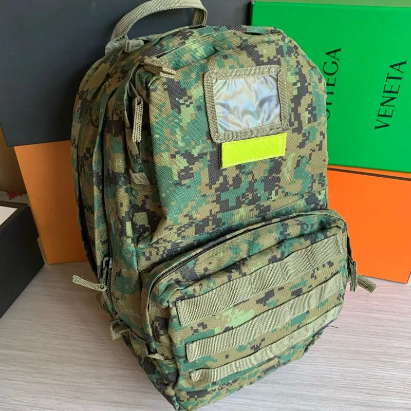 D&G SINGAPORE ARMY BACKPACK photo 1