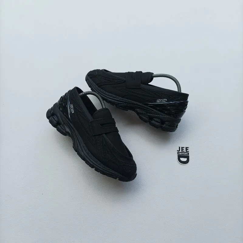 New Balance 1906L Loafer Black photo 1