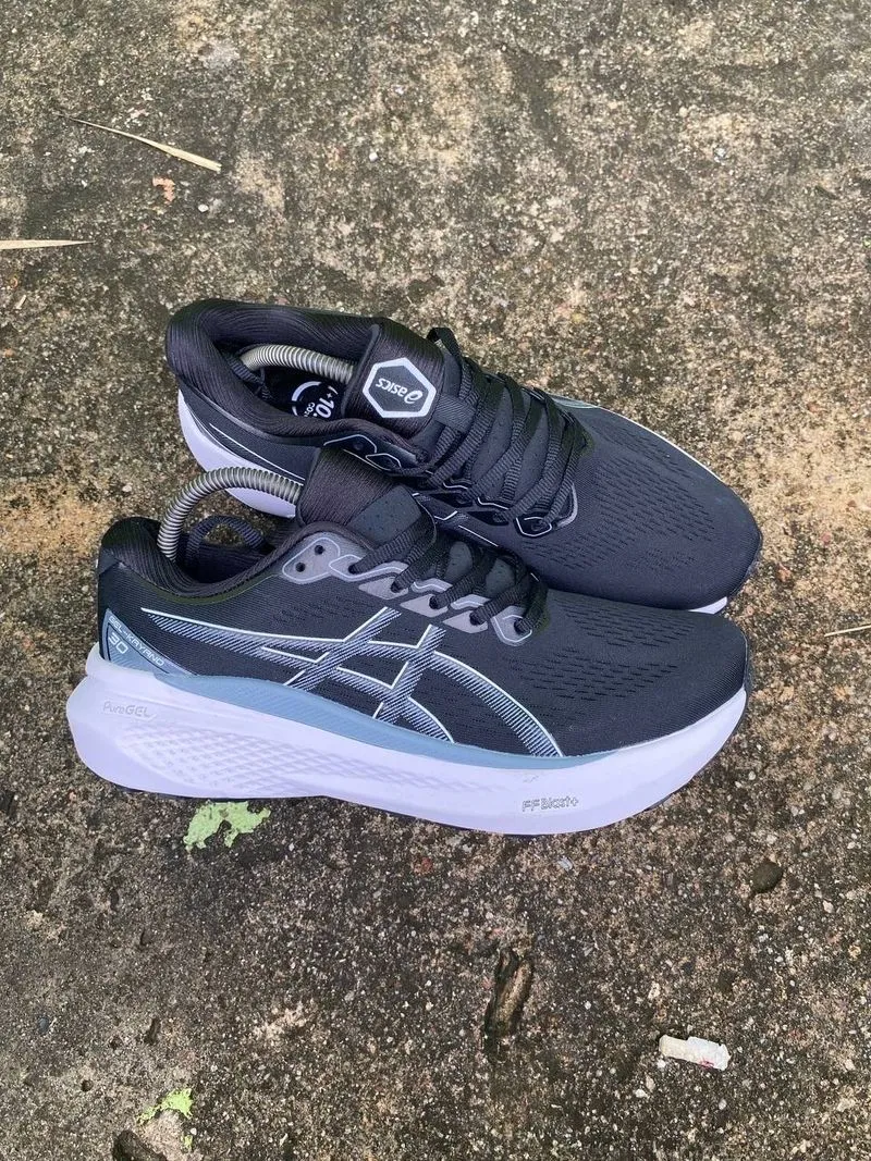 Asics Sportswear Sneakers Pria black photo 1