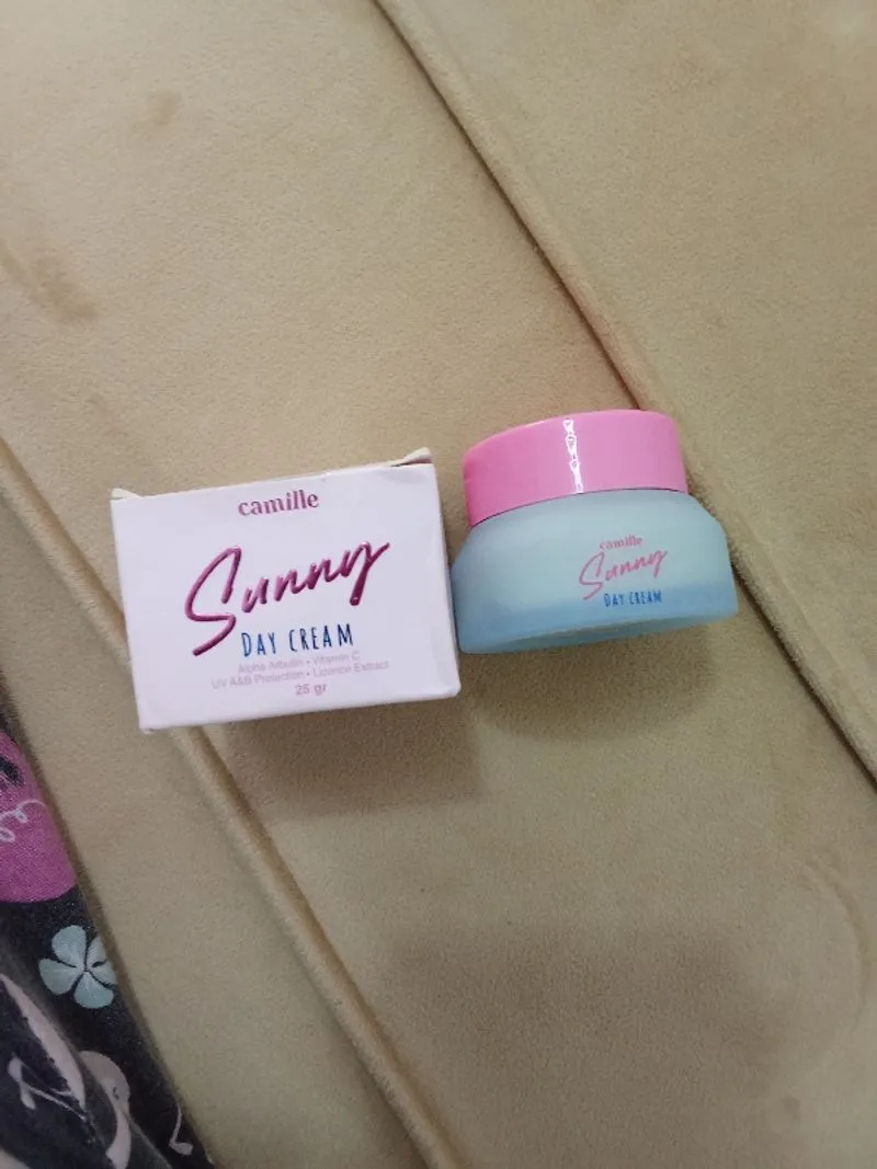 day cream camille photo 1