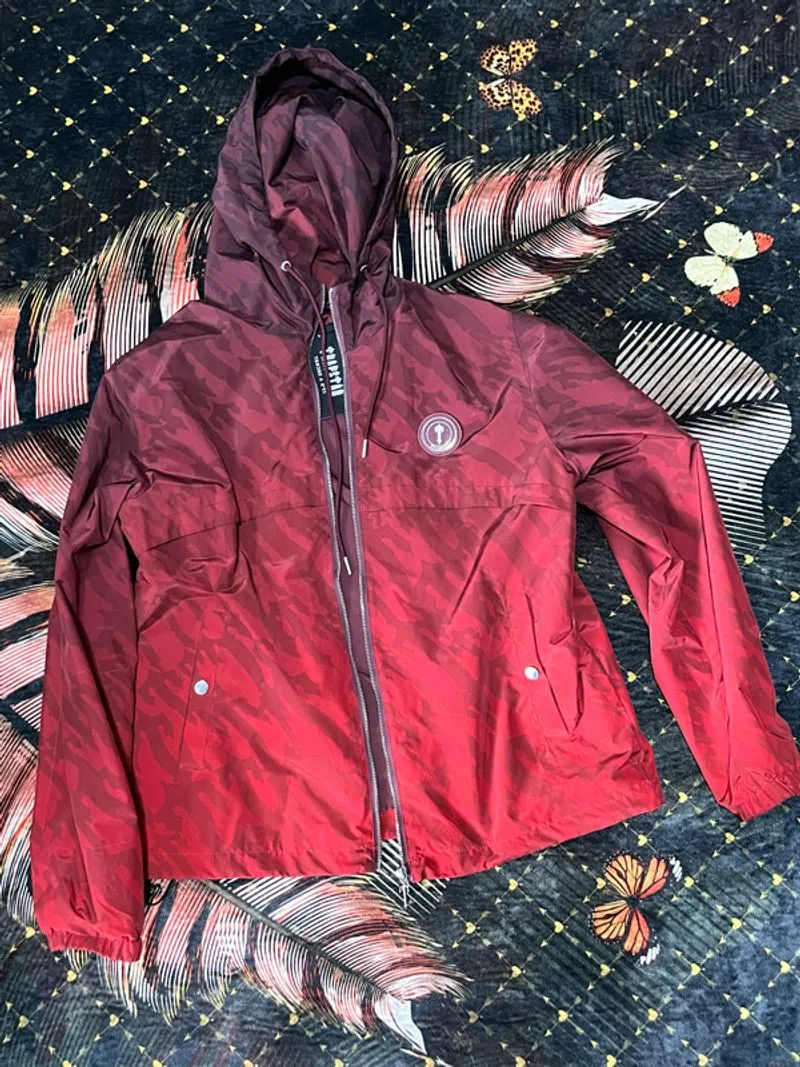trapstar irongate red photo 1