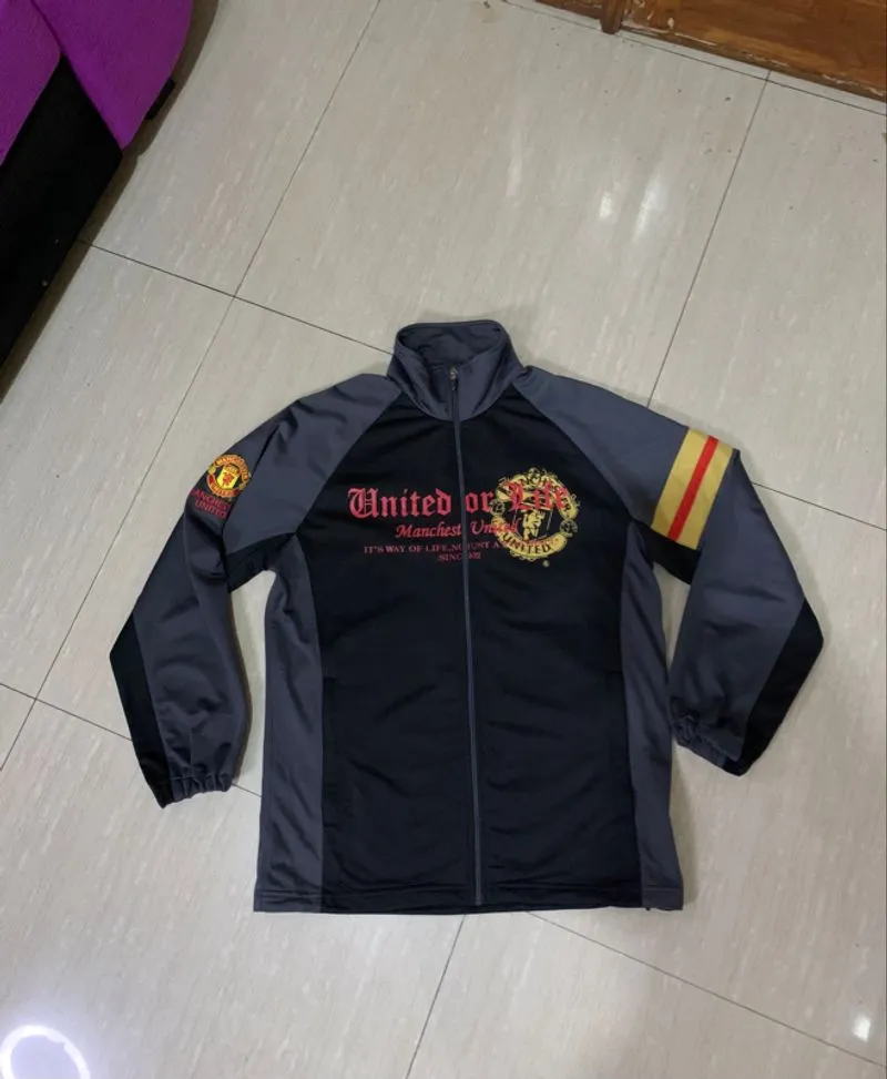 Manchester United Official Jacket photo 1