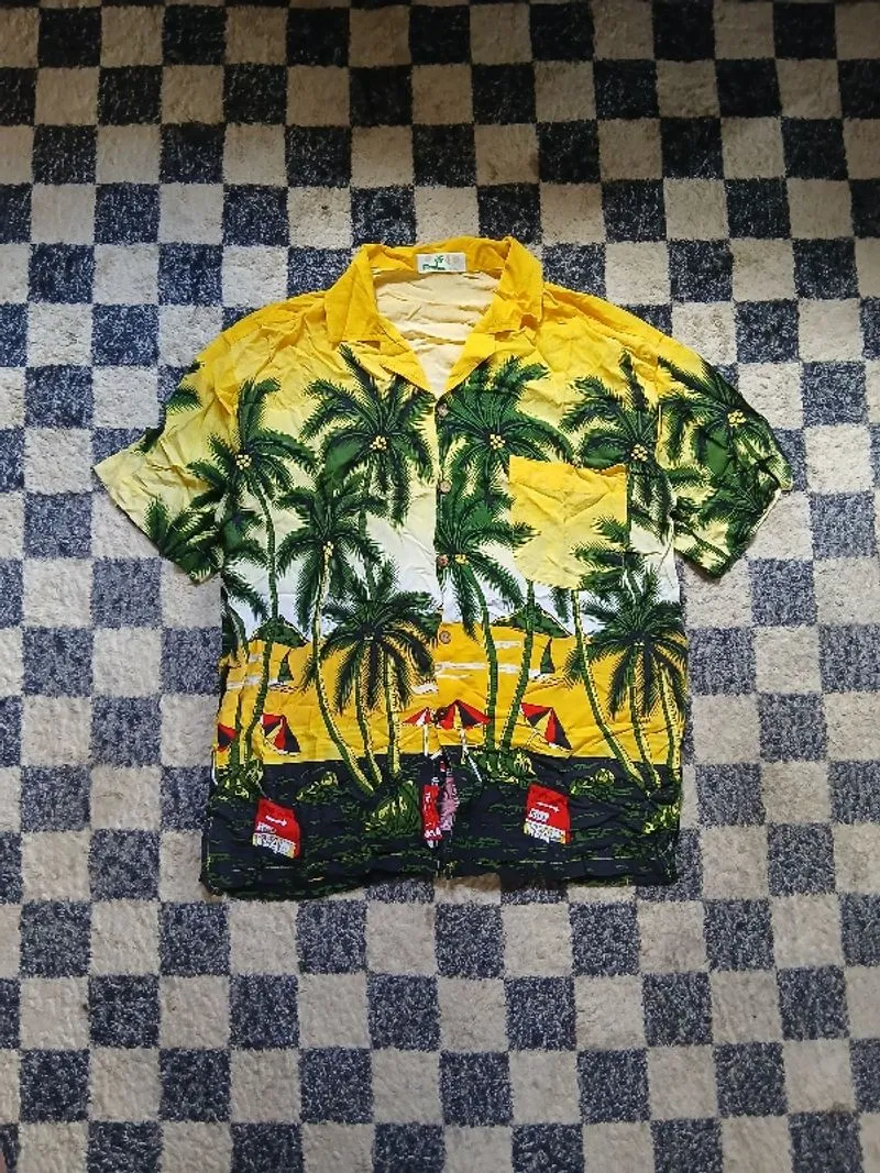 Hawaiian shirt aloha photo 1