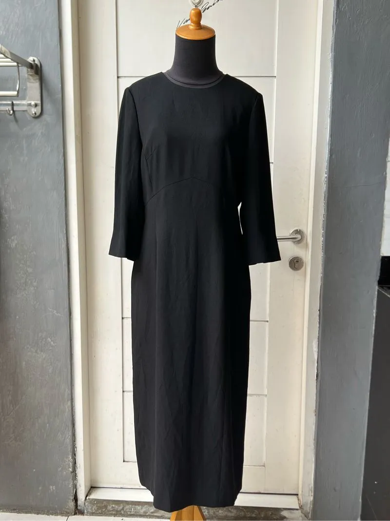 HI FORMAL By GIVENCHY Black Dress photo 1