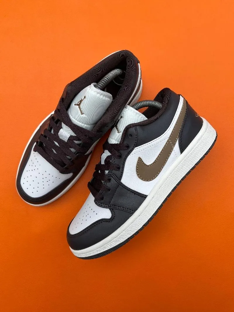 nike jordan low
 photo 1