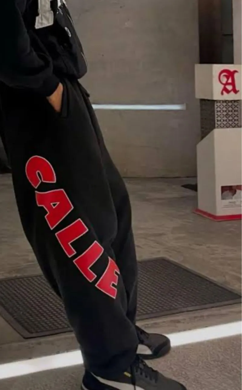 sweatpants calle photo 1
