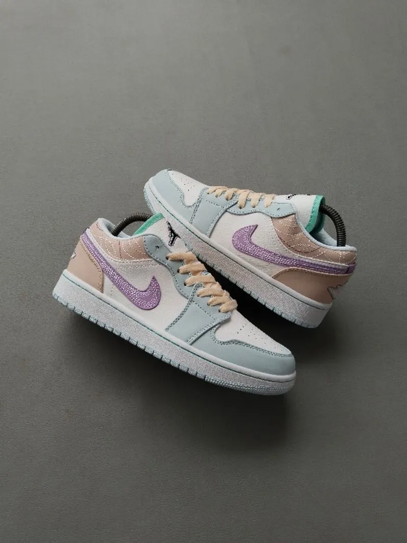 nike jordan low photo 1