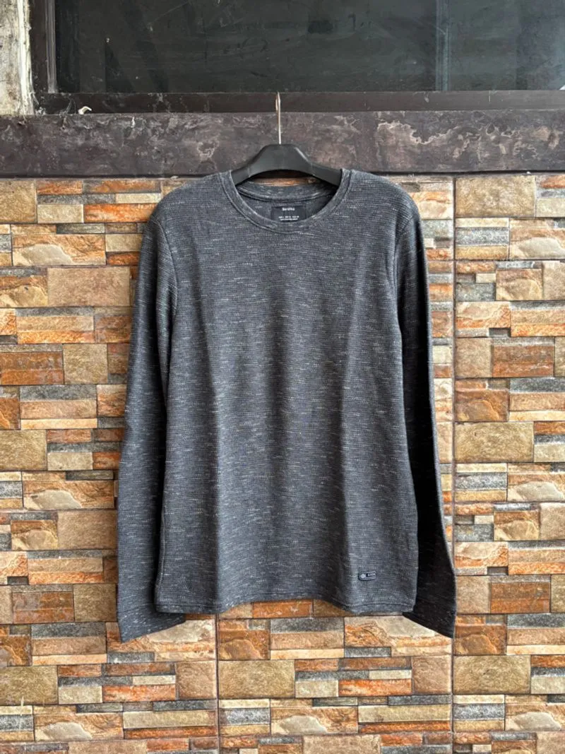 [Termurah] Bershka Longsleeve Knit Misty Dark Grey Good Cond photo 1