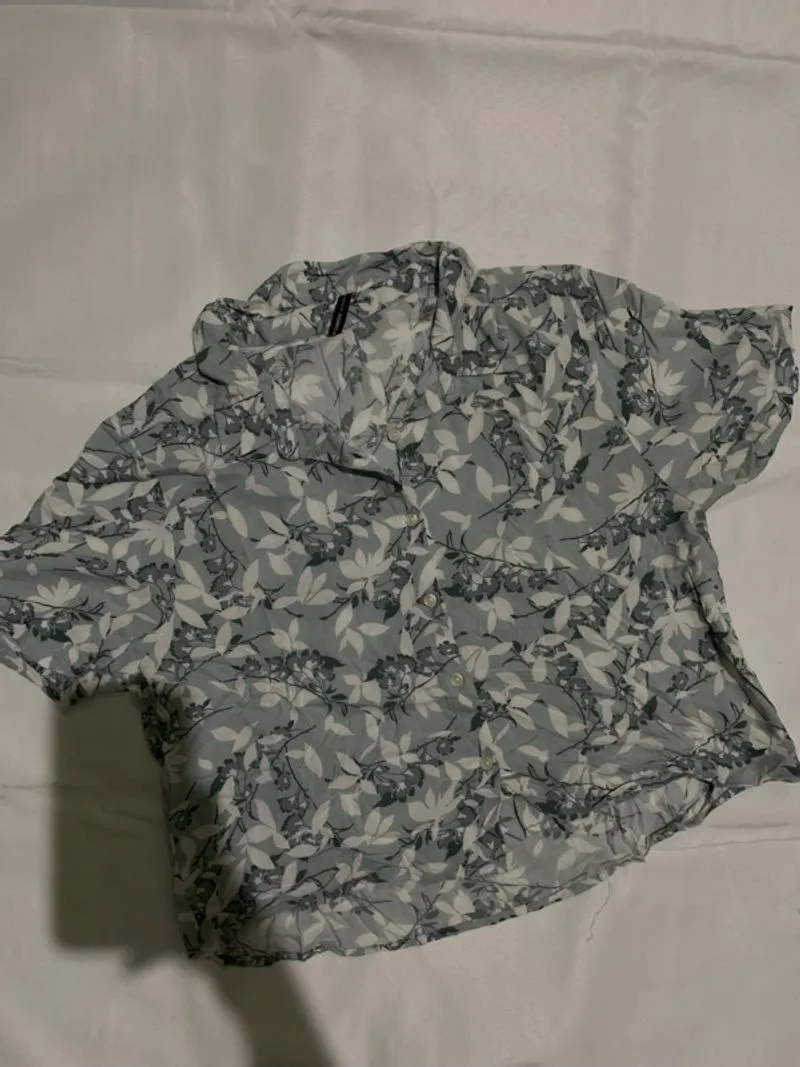 COLORBOX FLORAL TSHIRT photo 1