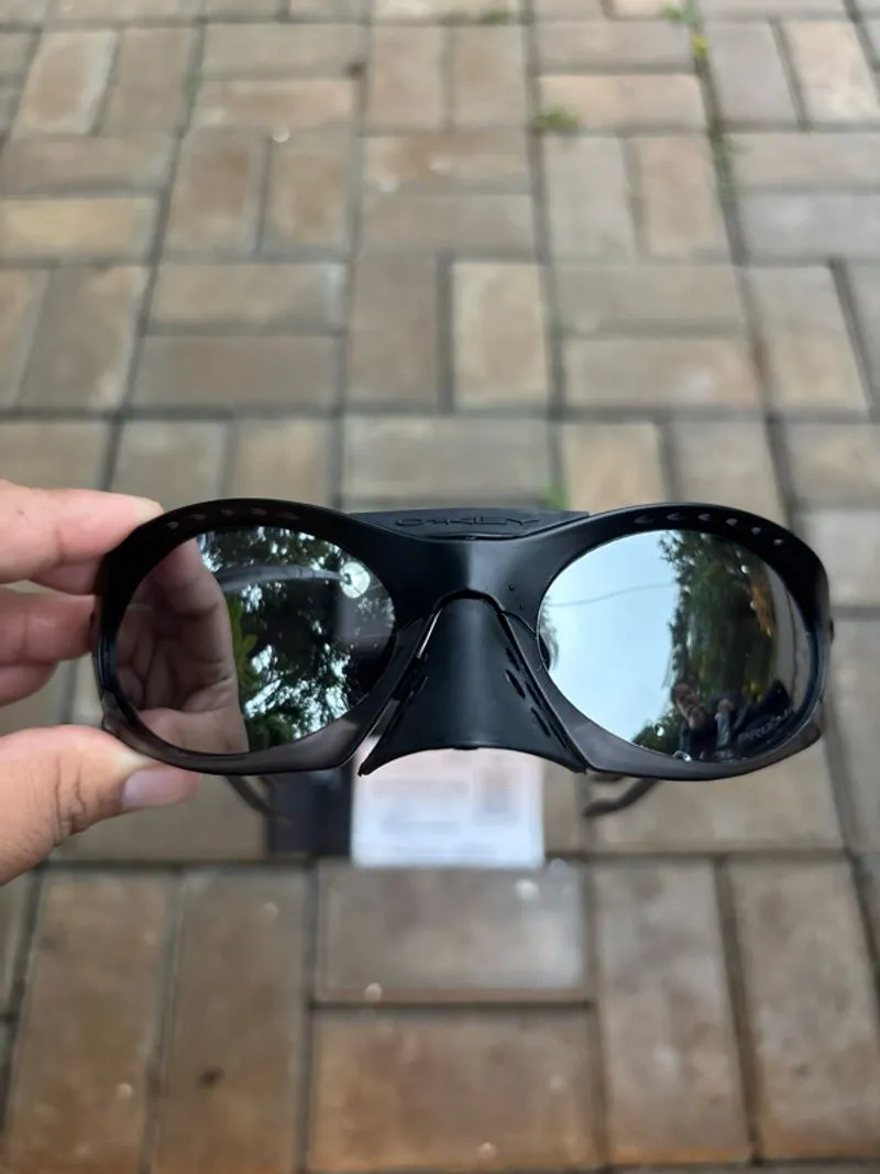 OAKLEY PLANTARIS SUNGLASSES photo 1
