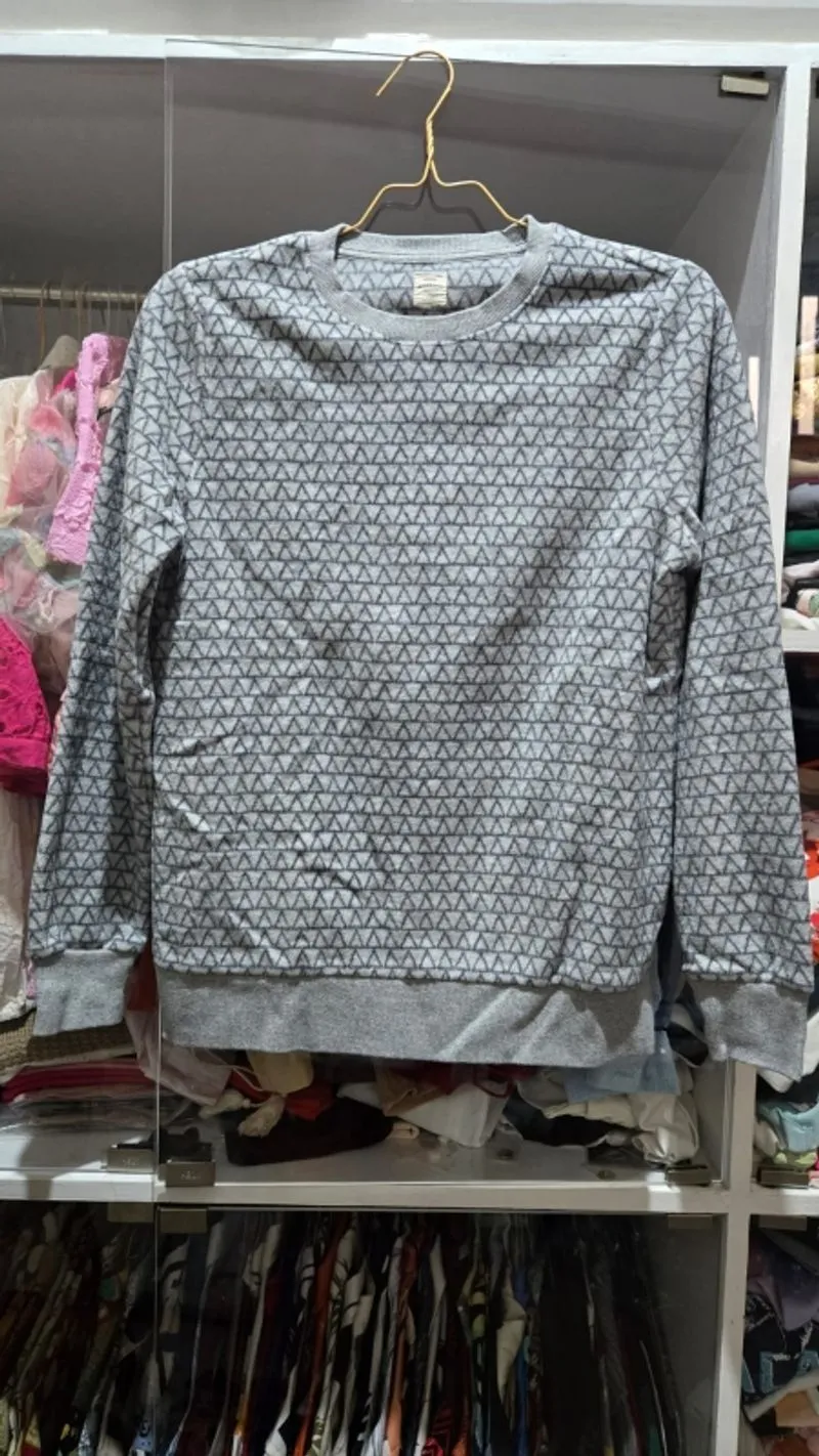 Sweater GIORDANO photo 1
