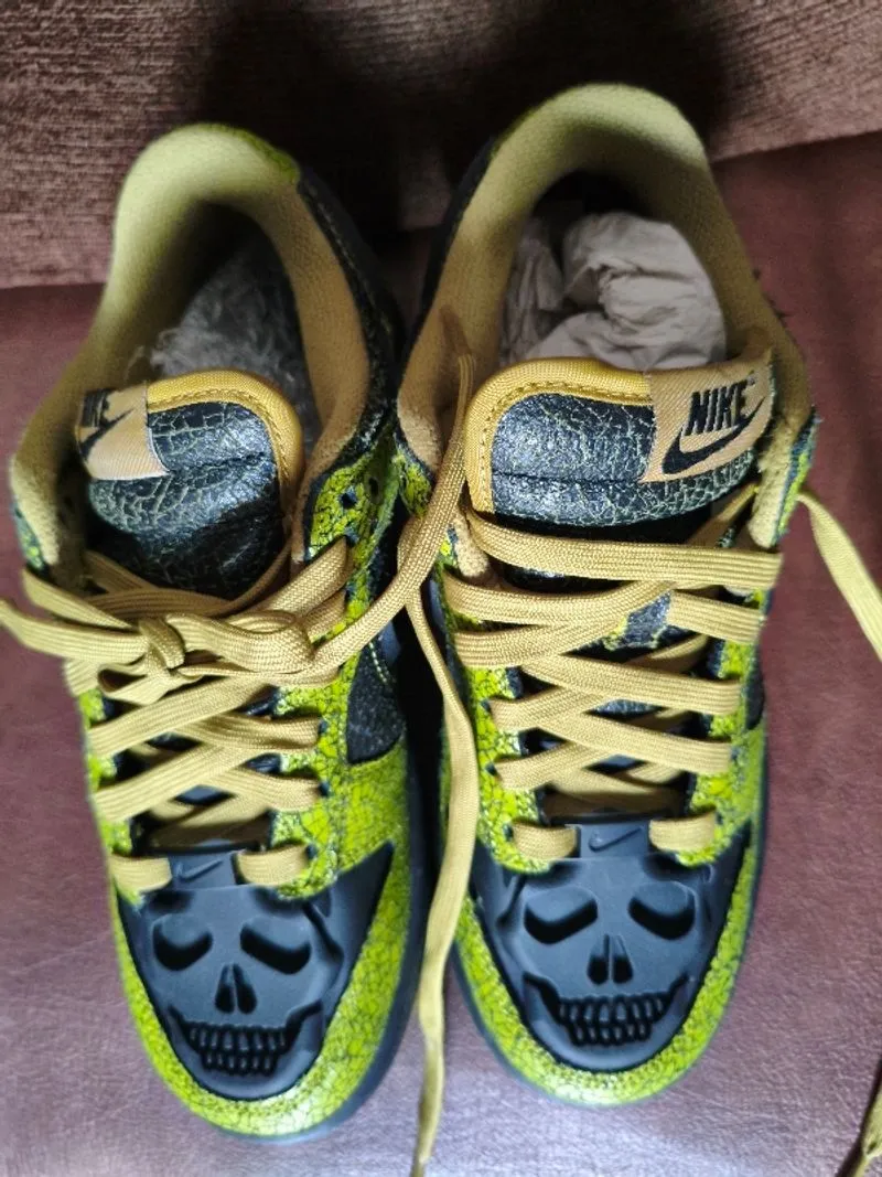 Special Edition : Nike Dunk Low QS 'Halloween Skull' photo 1