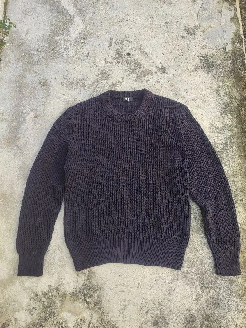 Uniqlo knit sweater  photo 1