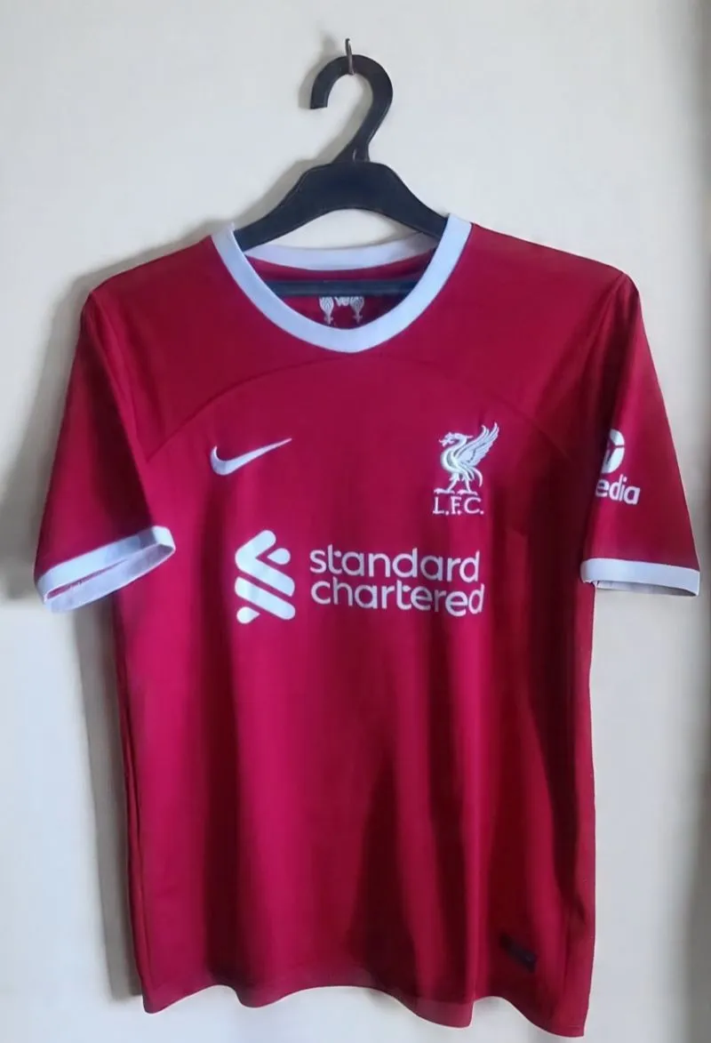 Jersey Home Livrpool 2023/2024 photo 1