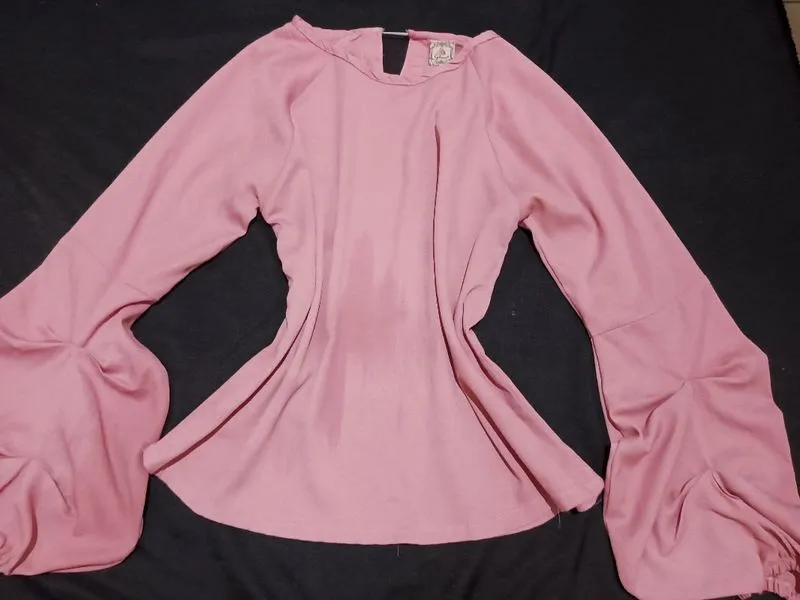 Blouse lengan lonceng photo 1