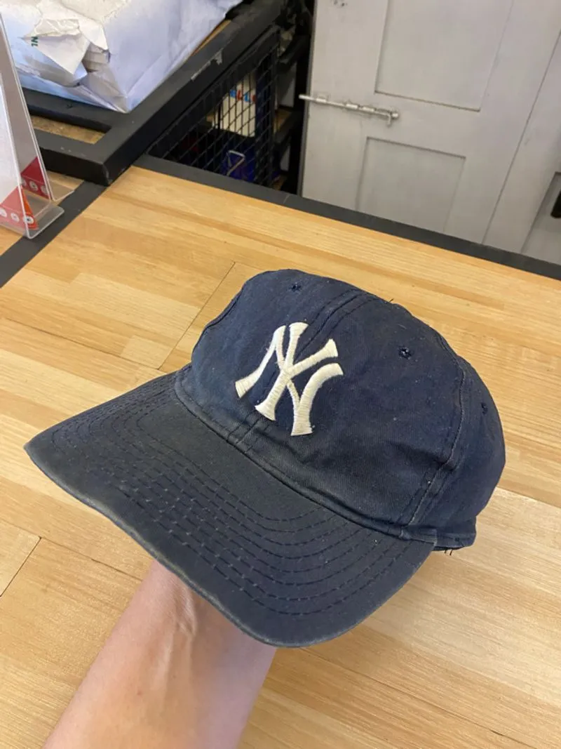 Vintage New York Yankees Caps photo 1
