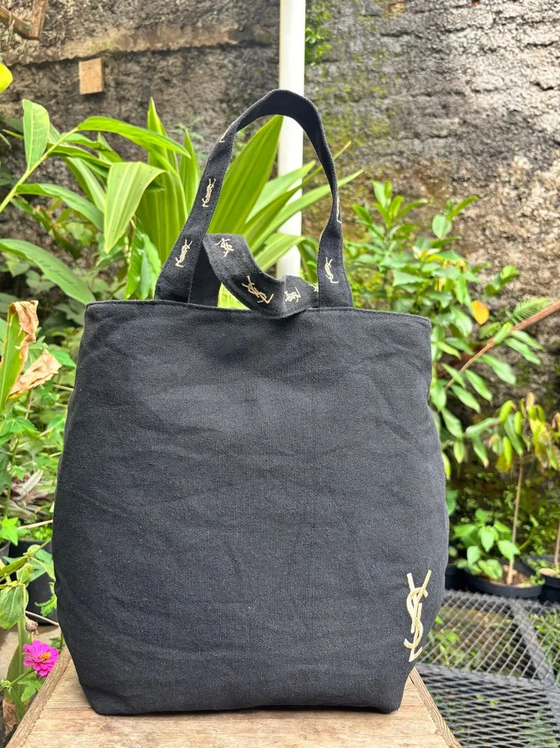 Totebag Kanvas YSL | YSL Totebag | Yves Saint Laurent photo 1