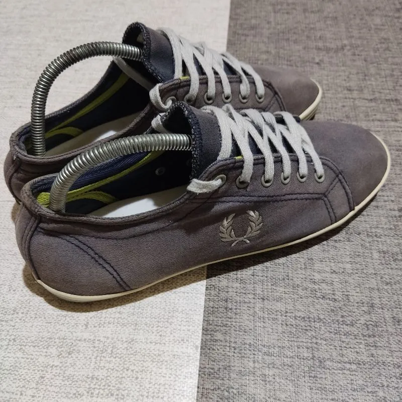 Sepatu Fred Perry 41cm photo 1