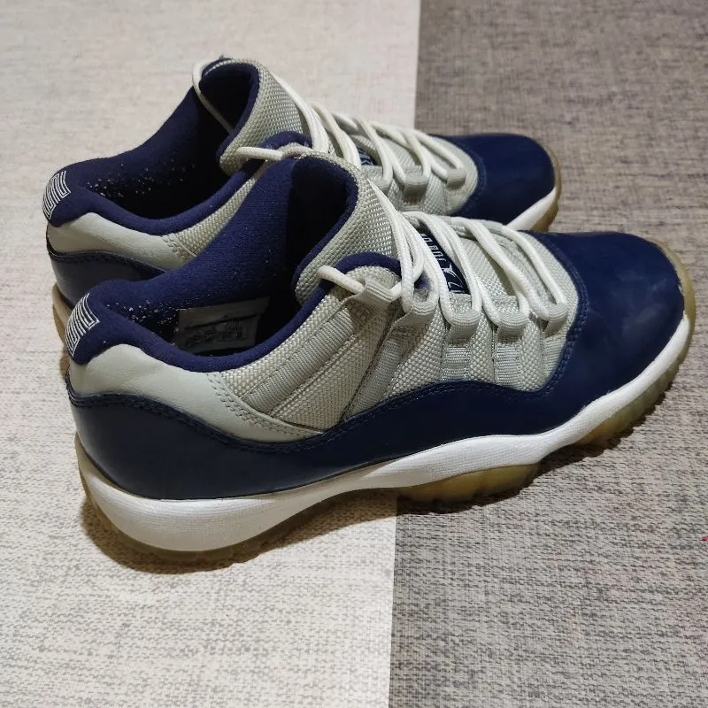 Sepatu Basket  Nike Air Jordan 11/13 Years Old photo 1