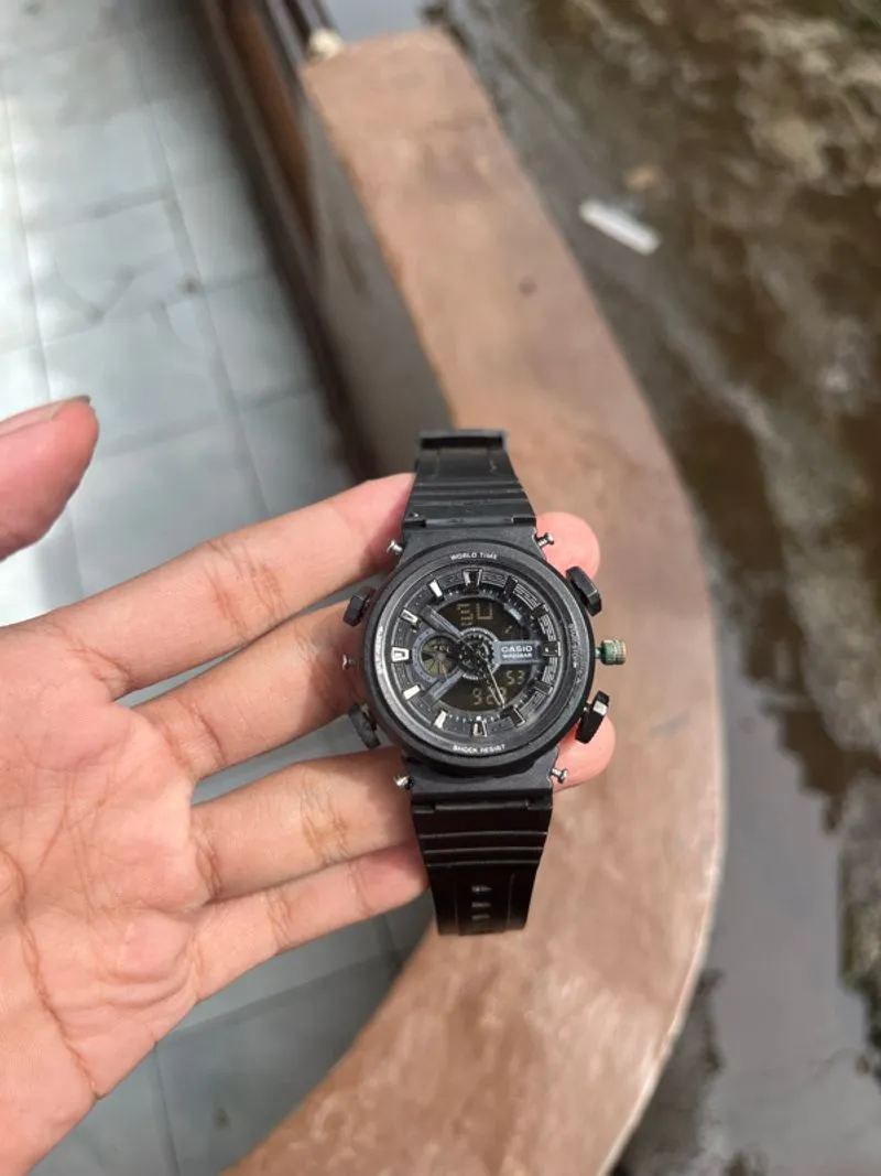 Casio Sportswear Futurist Pria black photo 1