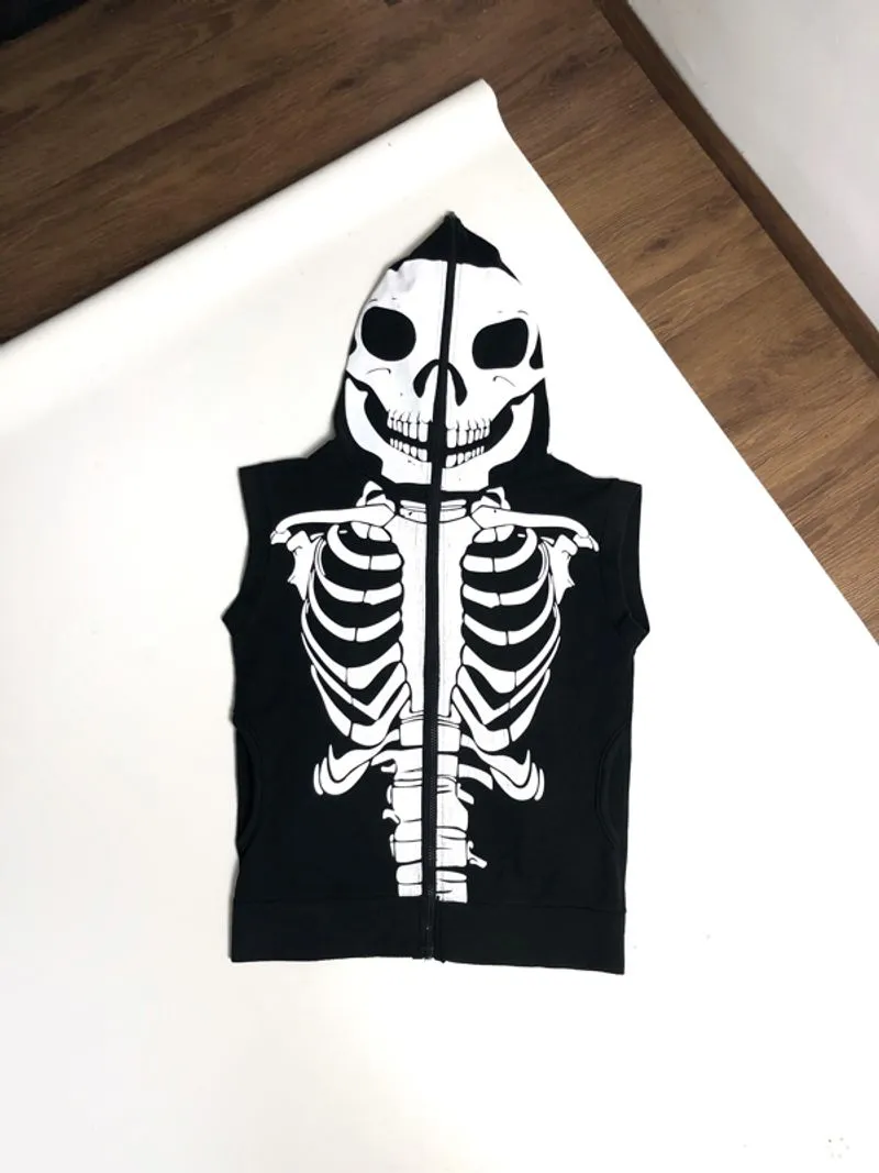 Zipper Hoodie Skulls Size M photo 1