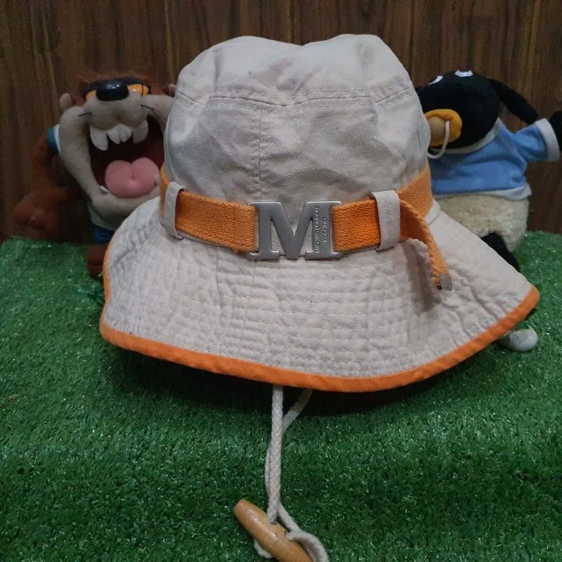 Bucket Hat Michiko London  photo 1