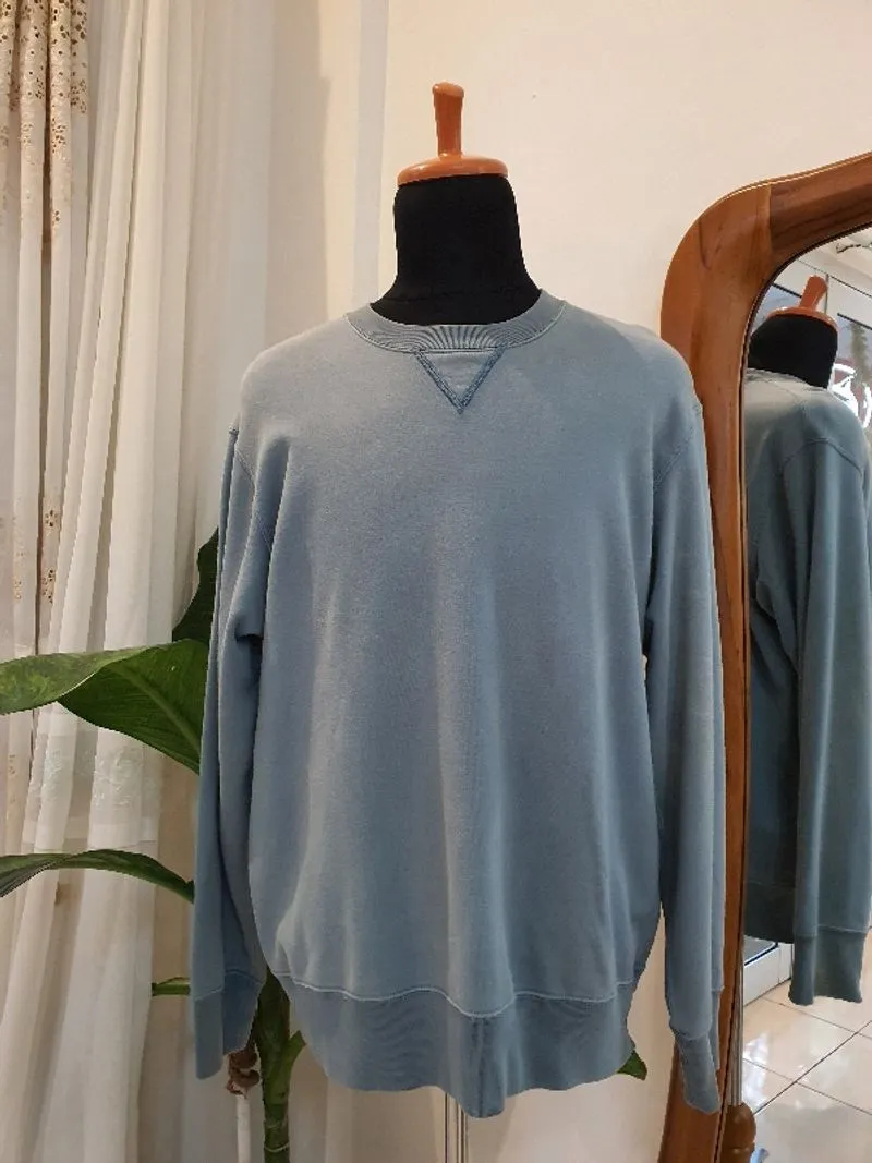 CREWNECK UNIQLO photo 1
