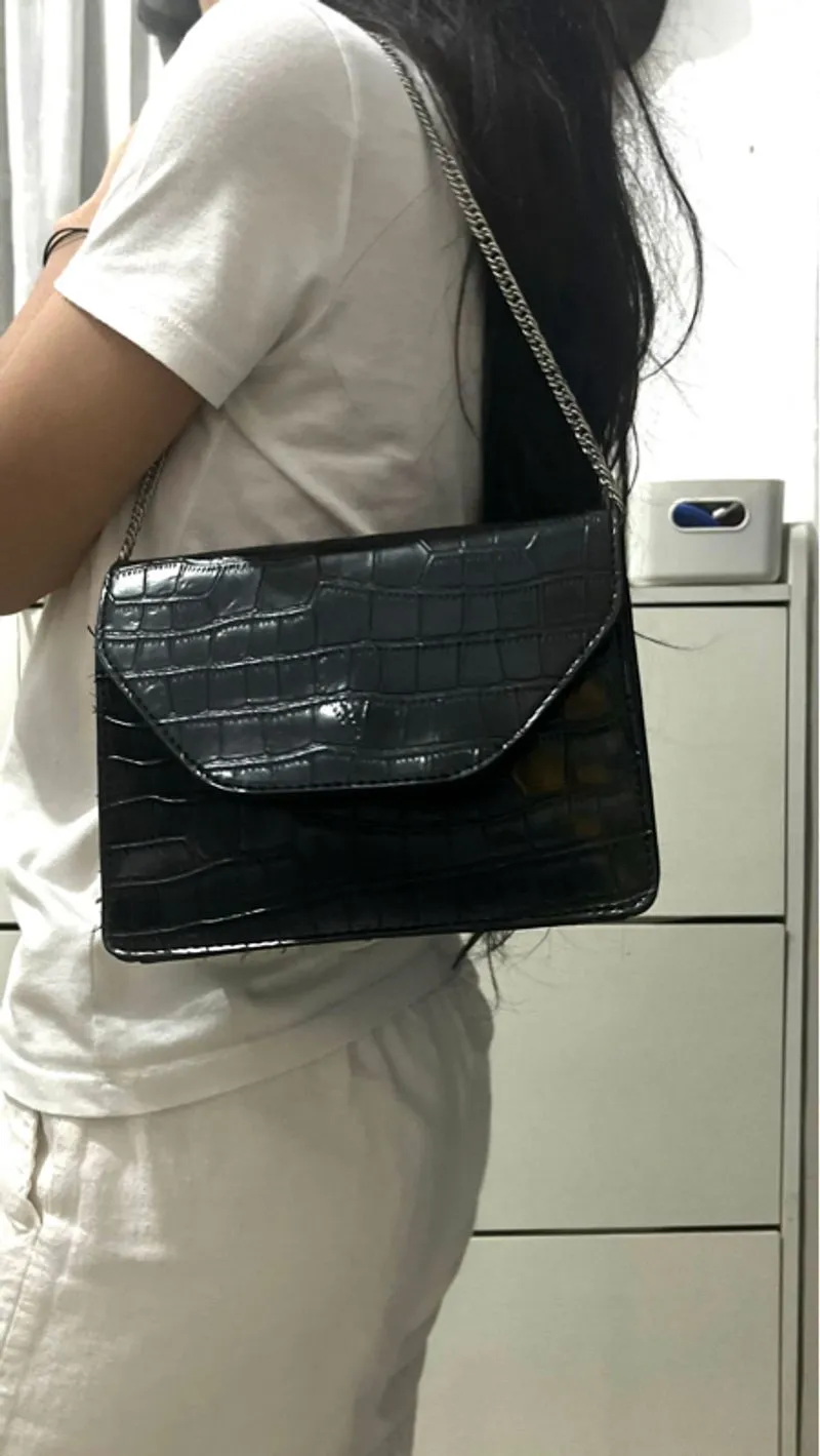sling croco photo 1