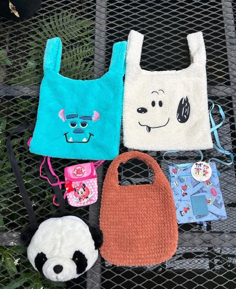 Paket Tas Anak Monster Inc Boo Snoopy Peanuts Minnie Mouse photo 1