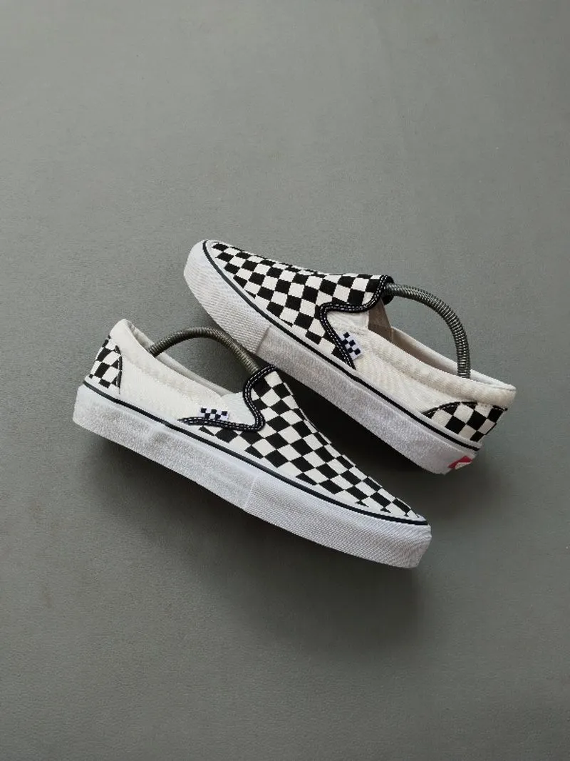 vans slip on cheker boad photo 1