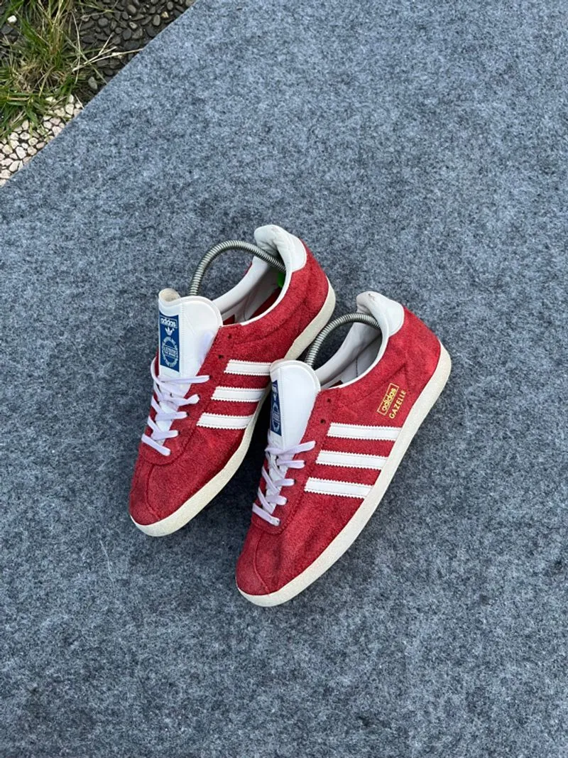 Adidas gazelle og red white photo 1
