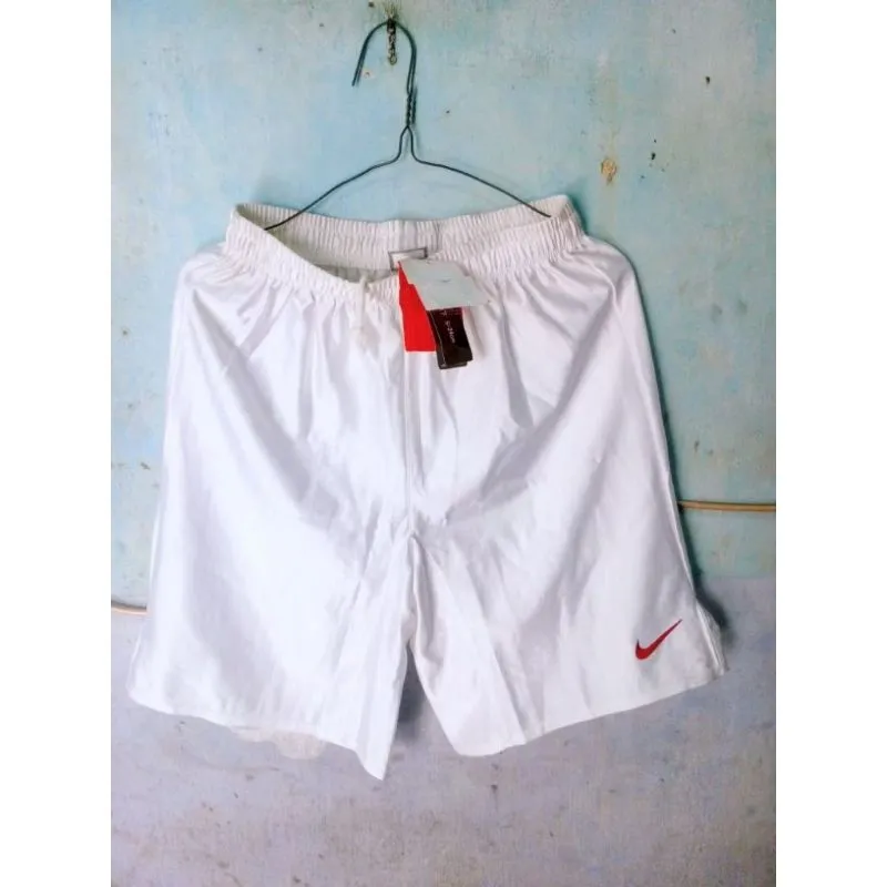 Celana pendek Nike photo 1