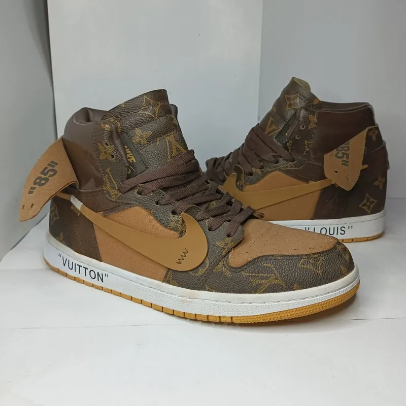Louis Vuitton Luxury Futurist Sneakers Pria multicolor gold silver purple burgundy white green tan navy red pink brown khaki black orange gray cream blue yellow photo 1