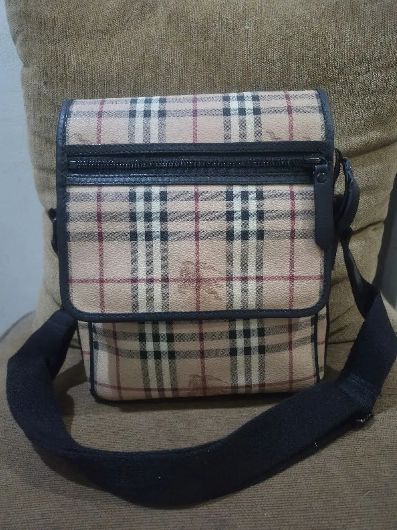 Tas selempang burberry beige black original termurah net pri photo 1