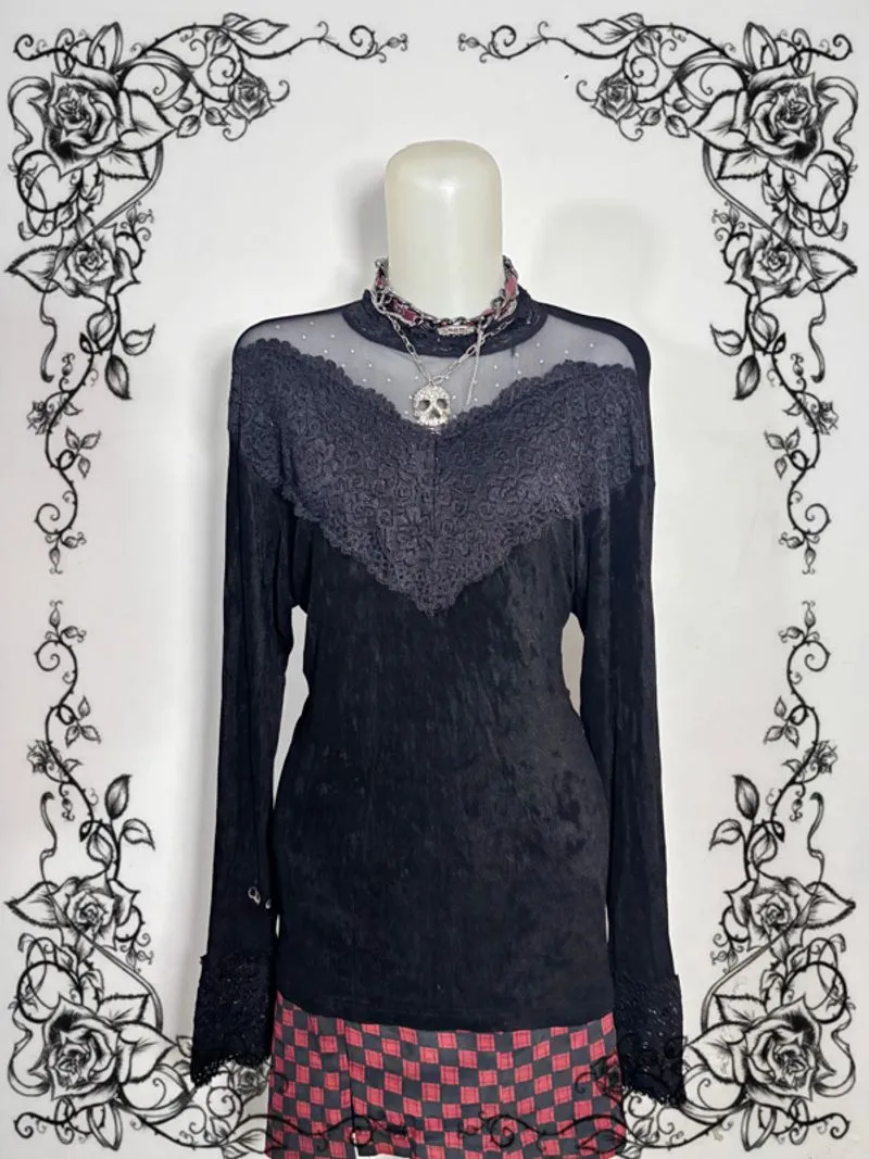 Gothic/Black top photo 1