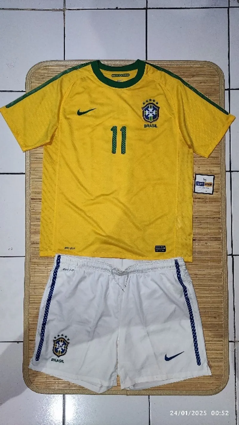 Brazil Home World Cup 2010 photo 1