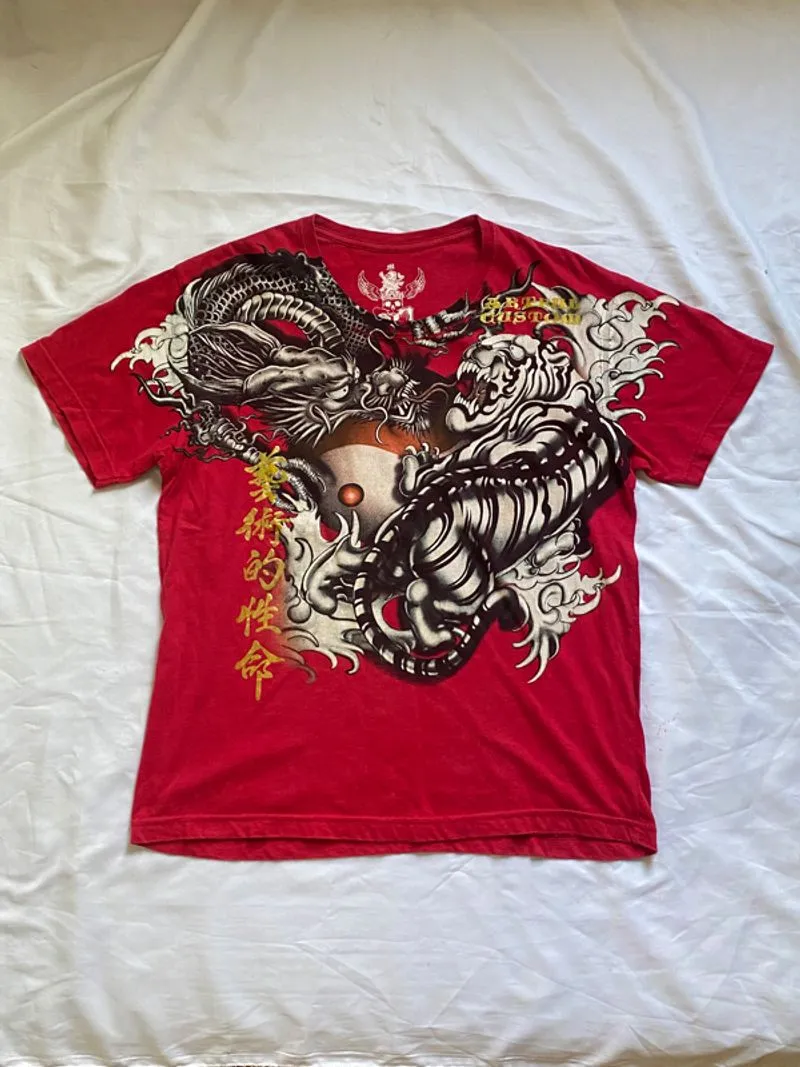 kaos vintage y2k sukajan tee art dragon photo 1