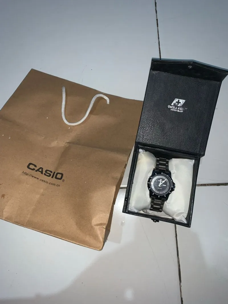 Jam Tangan Pria / wanita Swiss Army SA 84610L  photo 1