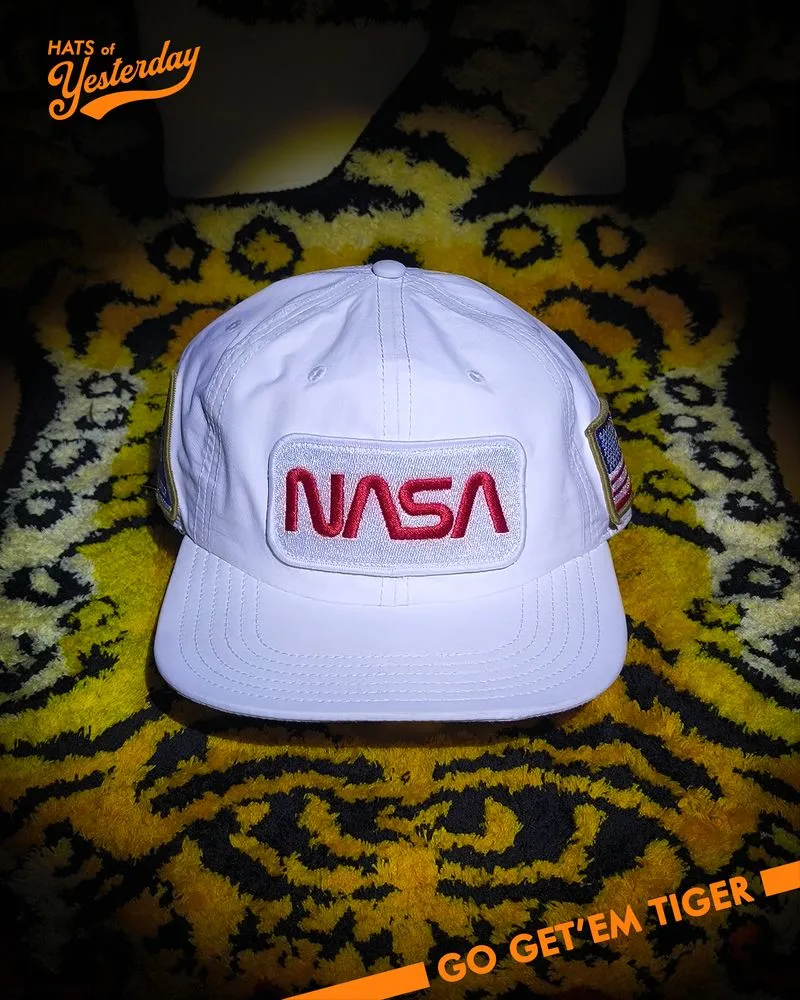 Topi NASA - the worm logo vintage hat photo 1