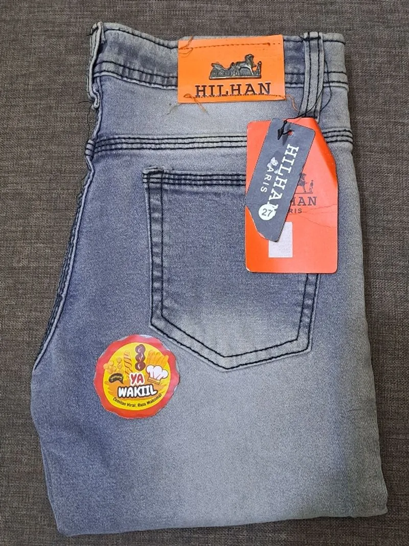 Celana Jeans Pensil Wanita
Warna Abu Abu
Size 27
Harga Promo photo 1