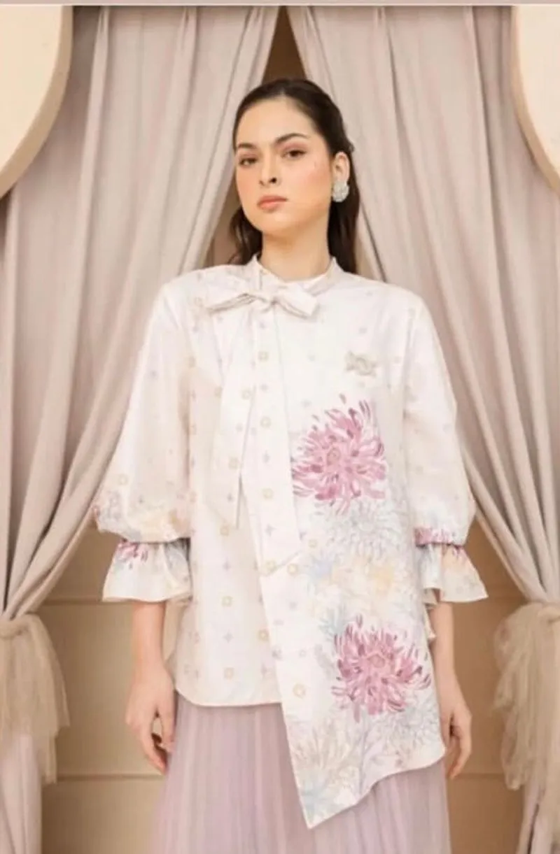 Dahayu Shirt Wearing Klamby photo 1