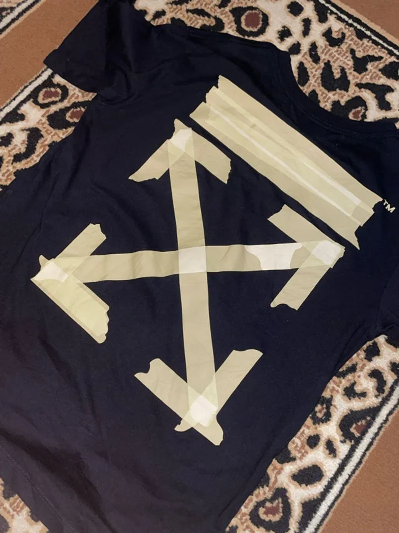 Off White Tape Arrow Beige Black Tee photo 1