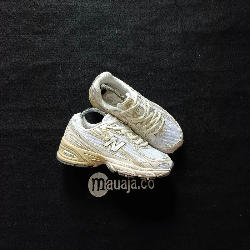 New Balance 740 v2 White Beige photo 1